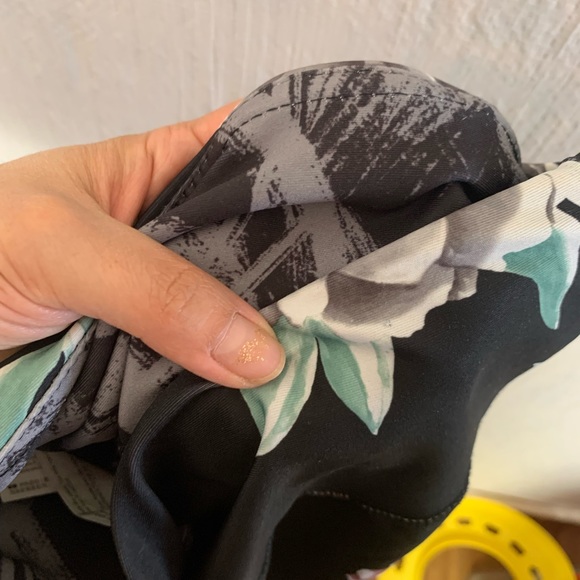 Marika yoga reversible high rise leggings (s) - Picture 14 of 15